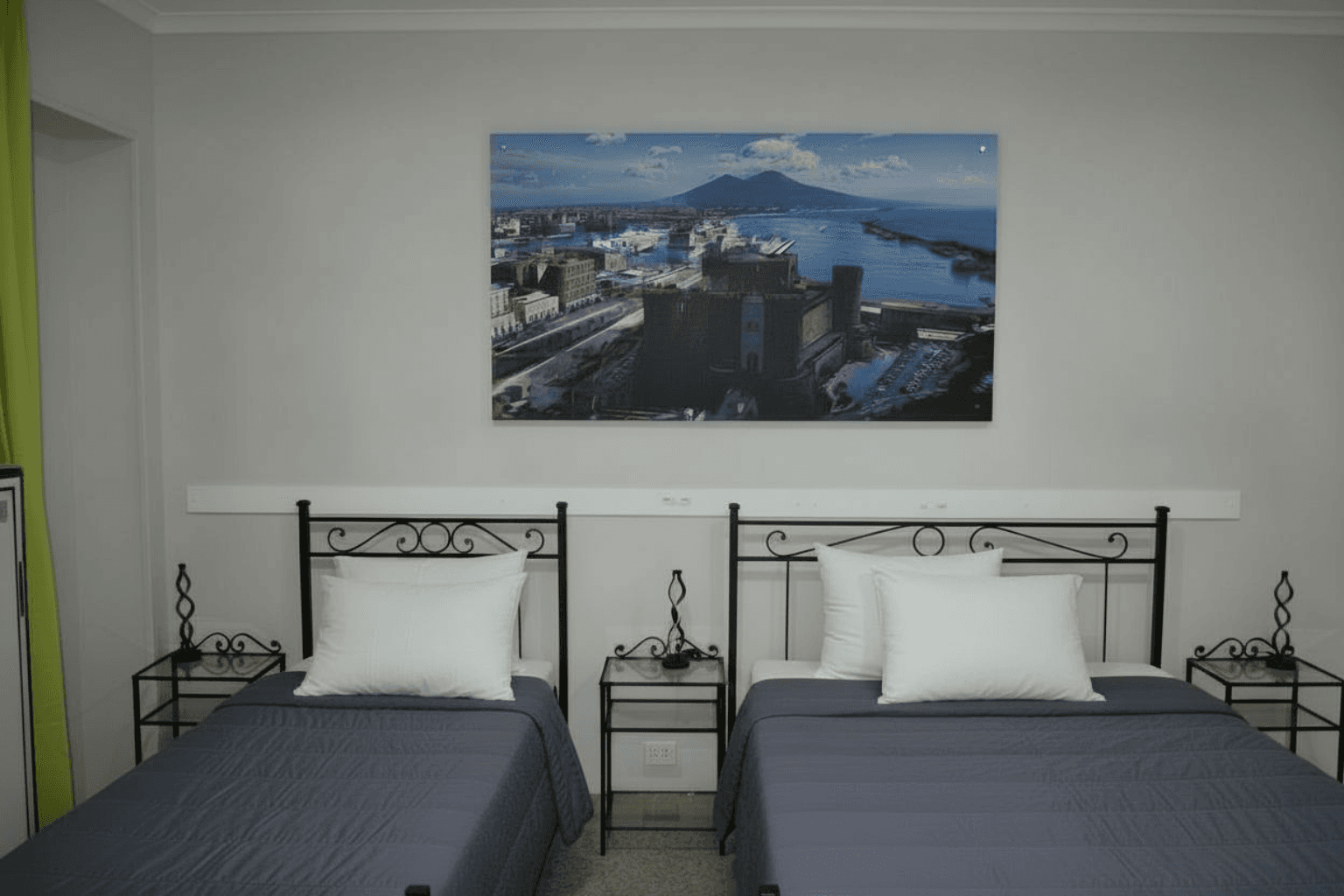 Room Castel Nuovo