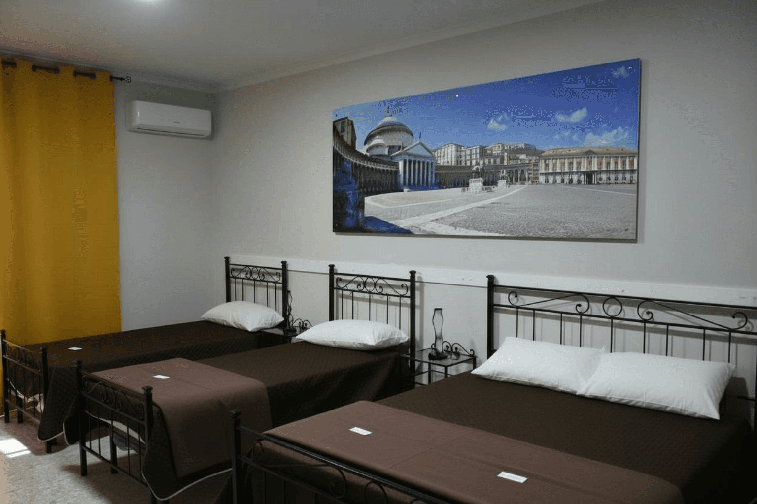 Room Plebiscito